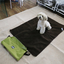 GreenEnvy Foldable Outdoor Dog Mat & Bed